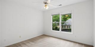 270 Edwardton Court Gallery 28