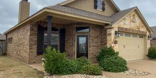 3 Bedroom Single Family Home Gallery 1
