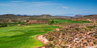 Short term lease! Coral Canyon on Golf Course with POOL- FURNISHED & PARTIALLY FURISNHED OPTION Gallery 41