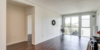 4801 Shattuck Gallery 31