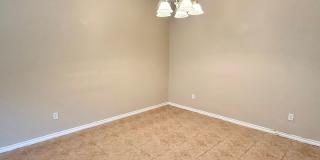 Cute 3 Bed Duplex In Yukon Gallery 9