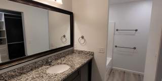 Ten Acre Terrace 3 bedroom 2 bath home w/2 car garage Gallery 12