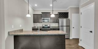 Woodhaven Apartments Gallery 13