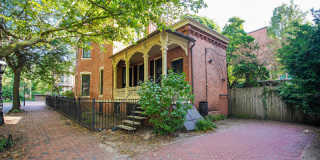 52 Mattoon St Gallery 5
