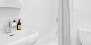 134 East 22nd Street Gallery 4