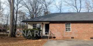 215 Green Acre Ln Gallery 1