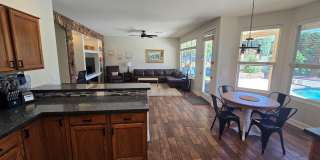 8213 W Quail Avenue Gallery 20