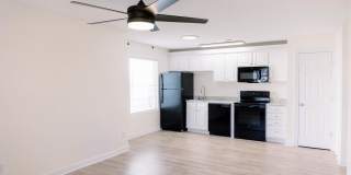 4430 Gold Flower Loop - 4G1 Gallery 1