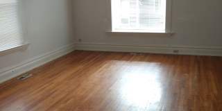 2228 Yew St Gallery 4