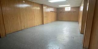 Beautiful and spacious 2 Bedroom 1 Bath house in Lansing, IL MUST SEE Gallery 9