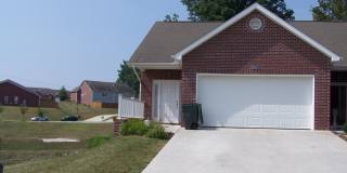 3 bed, 2 bath, 2 car garage w/ bonus room and fenced yard in W. Knoxville 3 bed, 2 bath, 2 car garage w/ bonus room and fenced yard in W. Knoxville Gallery 1