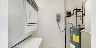 Alexis at Perry Pointe Gallery 41