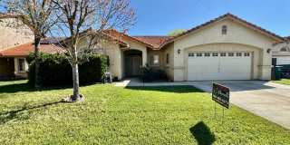 Move in Ready - 3 bedroom 2 bath Home WITH SOLAR! Gallery 1