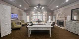 White Oak Gallery 24