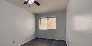 Gorgeous 2 Bed/2 bath apartment in excellent Sherman Oaks area! Gallery 22