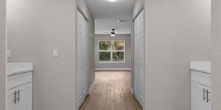 4611 SUNSET Boulevard Gallery 9