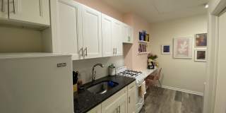 1735 Bainbridge Street Gallery 2