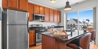 3741 N. Milwaukee Avenue Gallery 7