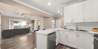 Stonelake Apartment Homes Gallery 2