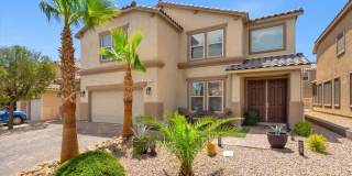 Luxurious, Exceptional Entertaining 5 Bedroom Home Featuring Expansive Indoor-Outdoor Living Gallery 3