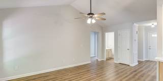 Charming 3 Bedroom Home Gallery 9