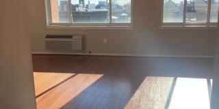 200 LOMBARD Gallery 2