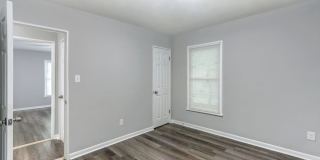 Large 3BR/2BA East Savannah House For Rent Gallery 8