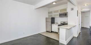 2218 Dean Street Gallery 6