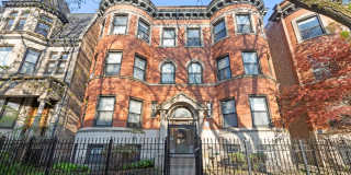 5020 South Blackstone Avenue Gallery 1