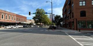 Beautifully Furnished 1/1 Apartment in Downtown Broad St.- $2,350 Gallery 43