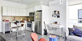 3200 Washington Gallery 1