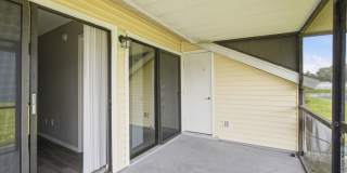 Quaint 2BR/2BA Citrus Park End Unit Condo in Hampton Park Gallery 23
