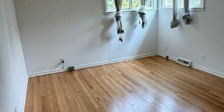 550 LARAMIE Avenue Gallery 8