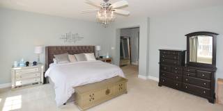 Beautiful Luxury TH with Deck & Patio! Gallery 13