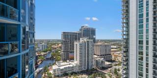 333 Las Olas Way Gallery 37