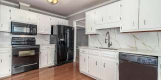 3844 Creek Court Gallery 6