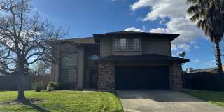 Roseville home with large backyard Gallery 1