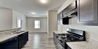 Beautiful 3 Bedroom 2 Bath Home in Shawnee Gallery 9