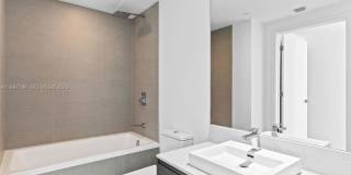 1080 Brickell Avenue Gallery 18