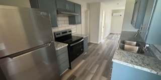 2402 S 20th Unit A - Downstairs unit Gallery 3