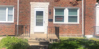 Beautiful Renovated 3BR/2BTH Brick Townhome Gallery 1