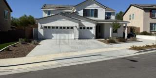 Spacious 5-Bedroom Home with Huge Loft & 3-Car Garage! Gallery 1