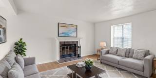 Greenbrier Living Near Shopping, Dining & Major Chesapeake Conveniences at this COMPLETELY REHABBED 2BR, 1.5BA Townhouse! Gallery 3