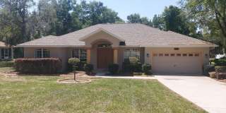 Beautiful 3/2/2 on 1/3 of an acre Gallery 1