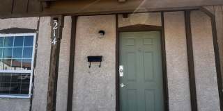 2BD/1 BA Duplex Gallery 1