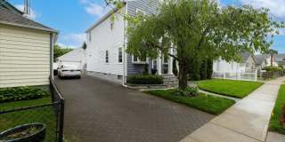 582 Washington Avenue 582 Washington Avenue Gallery 24