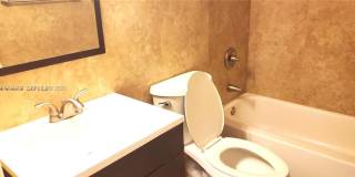 1878 NE 46th St Gallery 4