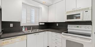 1725 N Lakeside Drive Gallery 18