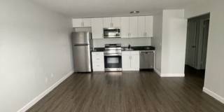Renovated and Spacious 1BR apartment in Avon Apartments! Gallery 1
