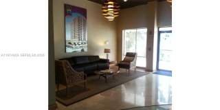 1800 COLLINS AV Gallery 24